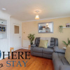 Отель Lovely Apartment by the Hillwood Park-free Parking, фото 24