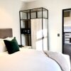 Отель Whitewood Suites Inner City Luxury Apartments, фото 6