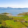 Отель 8 Person Holiday Home in Sandsøy в Мелойвере