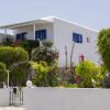 Отель Ricos Two bedroom House - Naoussa Paros, фото 1