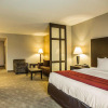 Отель Comfort Suites Lake Norman - Huntersville, фото 5