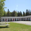 Отель Motel de l'Anse & Camping Rimouski в Римоусках