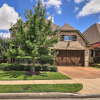Отель Chic Family-friendly Home in Irving w/ Yard!, фото 16