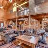 Отель Lookout Lodge Too 4 Bedrooms 5 Bathrooms Cabin, фото 8