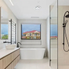 Отель Bayview Luxe Entertainer Pool World Class View, фото 11