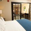 Отель Holiday Inn Express & Suites Bloomington - Normal, an IHG Hotel, фото 32