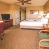 Отель La Quinta Inn & Suites by Wyndham Marble Falls, фото 21