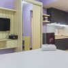 Отель Homey And Comfy Studio Apartment At Sentra Timur Residence, фото 3