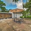 Отель Cozy Brenham Cottage w/ Private Patio & Yard!, фото 9