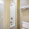Отель ECONO LODGE INN & SUITES MEMPHIS AREA, фото 8