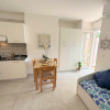 Отель Charming Studio Just a Short Walk From the Beach, фото 8