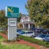 Отель Quality Suites Pineville - Charlotte в Пайнвилле