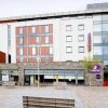 Отель Premier Inn Swansea Waterfront, фото 1