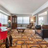 Отель Quality Inn & Suites, фото 2