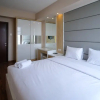 Отель Cozy And Modern 2Br At Grand Sungkono Lagoon Apartment, фото 17
