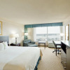 Отель Holiday Inn By the Bay, фото 6