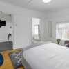 Отель FLATZY - 6 bed Oasis Close to Football Stadiums, фото 1