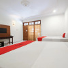 Отель RedDoorz Plus near Alun Alun Selatan 2, фото 25