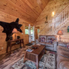 Отель Whisper Mountain 2 Bedroom Home with Hot Tub, фото 10
