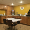 Отель Super 8 Motel - Kenmore Buffalo Niagara Falls Area, фото 9