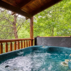 Отель Ern834 - Lakeside Getaway - Great Location! Close To All The Action! 1 Bedroom Cabin by RedAwning, фото 23