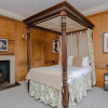 Отель The Royal Retreat -elegant 7bdr With Garden, фото 3