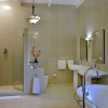Отель Val du Charron Wine and Leisure Estate Guesthouse, фото 10
