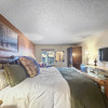 Отель Be410 Bridge End Pet Friendly 3 Bedroom Condo by RedAwning, фото 3