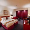Отель Surabaya Suites Hotel Powered by Archipelago, фото 40