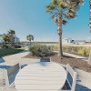 Отель Bayfront 3br W/ Patio & Pool 3 Bedroom Condo, фото 13