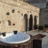Отель Secret Hill Cave Suites, фото 7