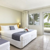 Отель Moana Sands Beachfront Hotel, фото 1