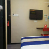 Отель OYO 202 Smile Hotel Danau Kota, фото 8