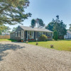 Отель Coastal Cape Cod Charmer: Walk to Beach & Main St!, фото 1