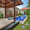 Отель Nicola Villa Seminyak Beachside, фото 12