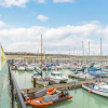 Отель On the Water -waterside Studio With Terrace Overlooking the Harbour, фото 15