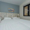 Отель Beautiful Lodge With Nice Terrace, in Bloemendaal, фото 24