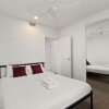 Отель South Brisbane 2 Bedrooms Apartment with Free Parking by KozyGuru, фото 3