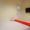 Отель RedDoorz near Ambarrukmo Plaza Mall, фото 22