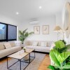Отель Aujoy 4 Bed Townhouse Burwood 2, фото 12