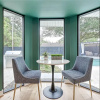 Отель Barefoot in Spring Branch, Modern Chic Home With Private Pool, Gourmet Kitchen, фото 26