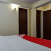 Отель OYO 27622 Gautam Regency, фото 6