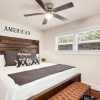 Отель The Mission Rock House - Historic DT Fayetteville Home - HOT TUB!, фото 5