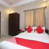 Отель B S Guest House by OYO Rooms, фото 7