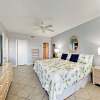 Отель Beachfront #A104 - 2 Br Condo, фото 2
