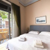 Отель Ideal 4 bdr Apartment in Plaka for 10, фото 2