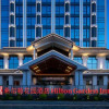 Отель Hilton Garden Inn Xingyi Wanfenglin, фото 1