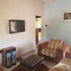Отель Franzy Suites And Lounge, фото 6