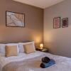 Отель Cosy 2 bed home CHESTERFIELD, фото 3
