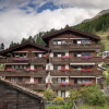 Отель Haus Domino Zermatt in Zermatt, фото 1